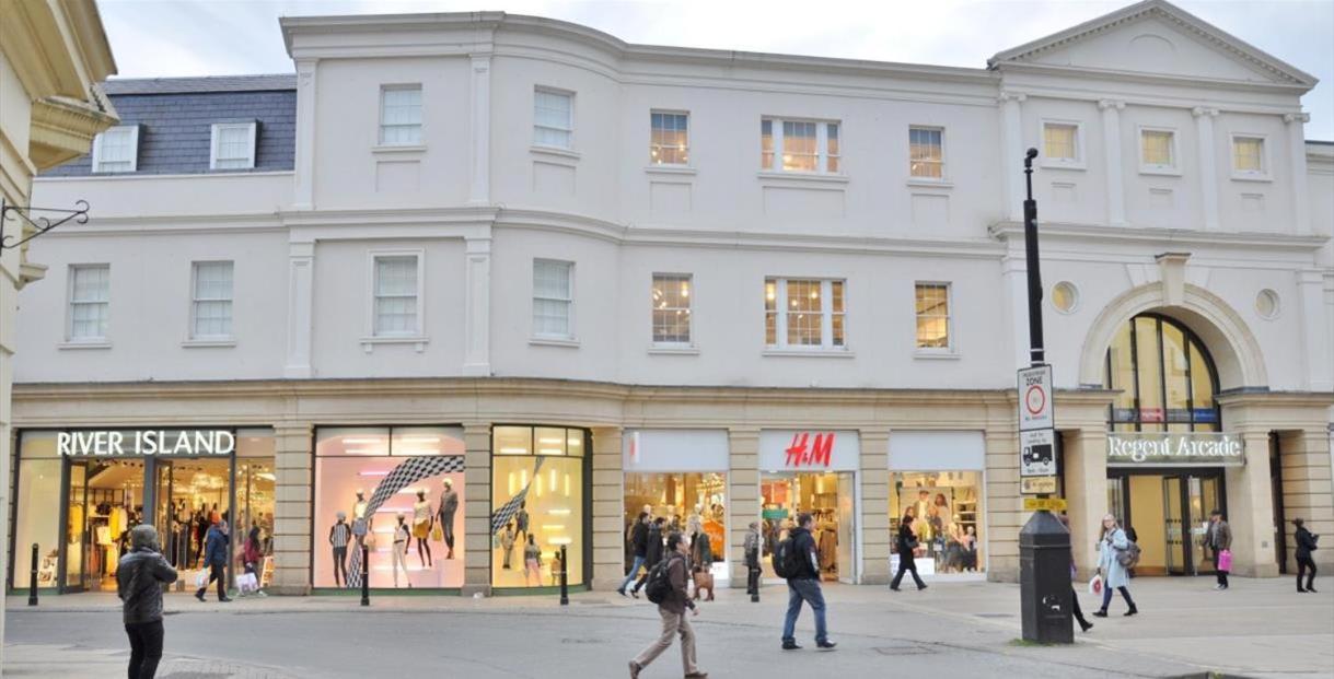 Regency Hall Smart Cheltenham Ensuite Rooms E Εξωτερικό φωτογραφία